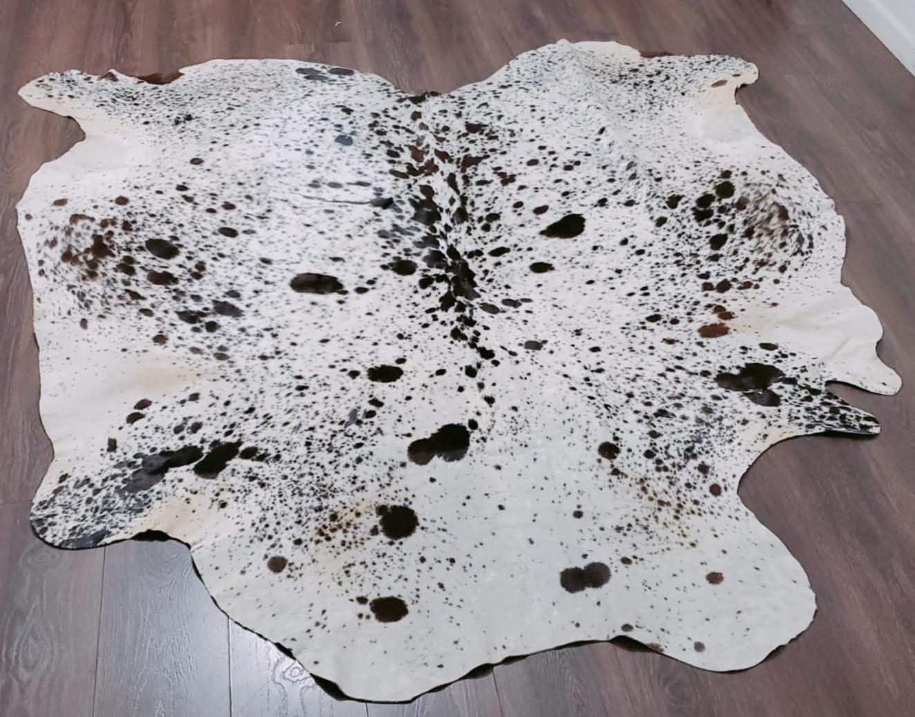 Premium Quality Real Tricolor Cowhide Rug Leather/ Cow Skin Area Rug Hair on Leather Hide 6 ft X 6 ft - 36 x 36 sq.ft Approx. (Tricolor 16)